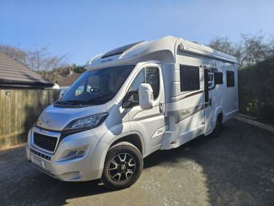 Elddis Majestic 254 3500kg 4 berth 4 belt island bed solar panel low miles