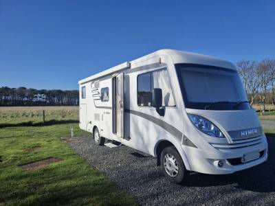 Hymer Exsis-i678. Hydraulic levelling, automatic and hab aircon