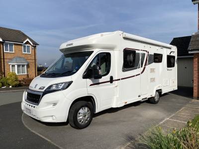 Elddis Autoquest 195 Low mileage 2 owner, spacious rear lounge layout