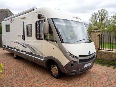 Carthago S Plus i52 Rare 3.0 V6 Mercedes Automatic. Island bed Scooter Garage 