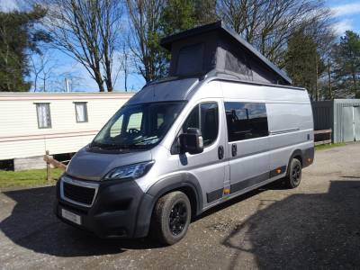 Peugeot Boxer Pop-Top 5 Berth 4 Belt Professional Conversion 46,000 miles, 2021.