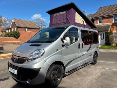 VAUXHALL VIVARO CDTI 2700 SPORTIVE SWB POP TOP SUSSEX CAMPER CONVERSION