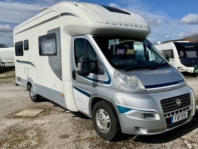 Autotrail Apache 700 4 Berth Rear Lounge Automatic Luxury Motorhome For Sale