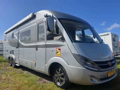 BURSTNER ELEGANCE i810 