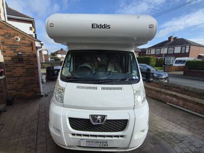Elddis Avantgarde 180 6 Berth 6 Belt rear lounge motorhome