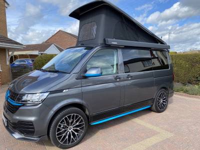 VOLKSWAGEN T6.1 T28 WOODSTOCK CAMPERVAN - 2022 - 4 BELT - POP TOP - LOW MILEAGE