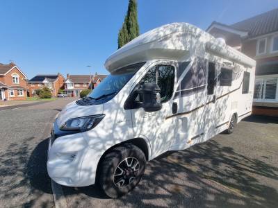 Benimar Mileo 2019  282 2 overhead electric beds satellite