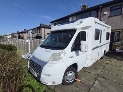 2007 Bessacarr E560 Fixed Bed Motorhome