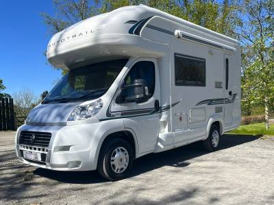 Autotrail Tracker EKS - 2 Berth - Only 2 Owners From New