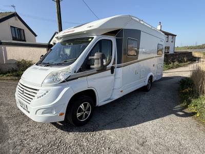 Dethleffs Advantage T6611, Fixed Rear Bed, Garage, Low Mileage