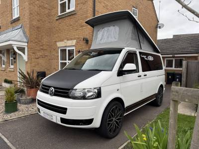 Volkswagen T5 Camperking - pop top - Campervan for sale 