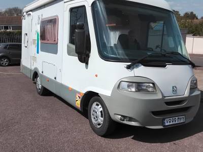 Knaus Sunliner 608, A-Class, 6 seat belt, 4/5 berth well presented LHD Motorhome