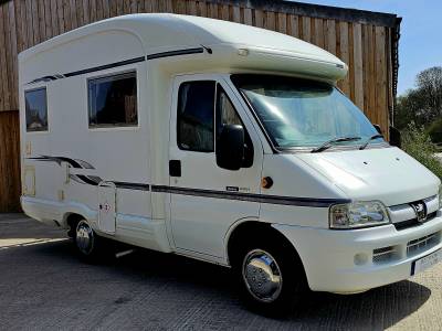 AutoSleepers Nuevo EK 2003 2 berth/belts 5.4m 3400kgs end kitchen 40k