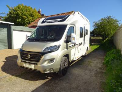Swift Escape 604 Champagne 4 Berth 2018 Auto