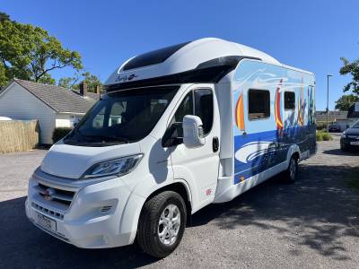 Burstner Ixeo IT680G LHD 4 Berth 4 Belt Solar LPG Garage Awning 30k 2016