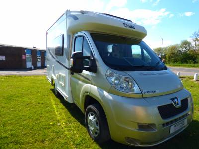 2014 2 berth 2 belt rear kitchen/washroom motorhome for sale