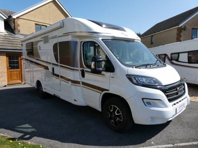 Carado T447 5 berth fixed beds large garage motorhome for sale