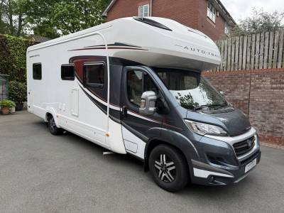 2019 AUTO-TRAIL FRONTIER DELAWARE S 6 BERTH 4 BELT LOW MILES 1 OWNER FROM NEW