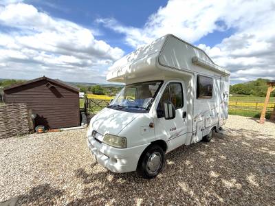 Elddis Autoquest 100 2006, 4.5 berth 4 belt, 46852miles FSH