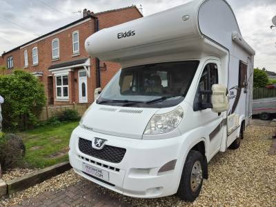 Elddis Sunquest - 2011 - 4 birth, 4 belt