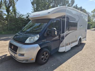 Dethleffs Globe 4, 2011, 4 berth, 4 belts, Bunk beds, drop down bed