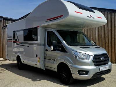 Roller Team Zefiro 675 motorhome 2024 5k 3500kgs 6.99m 6 berth/belts
