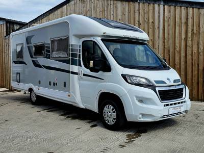 AutoSleepers Broadway FB motorhome 4 berth 2 Belt 3700kgs 7.2m 14k 