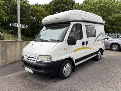 2006 2 Berth 4 Belt Romahome Dimension