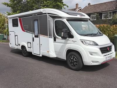 Burstner Nexxo T690G automatic, luxury Motorhome, with huge rear garage