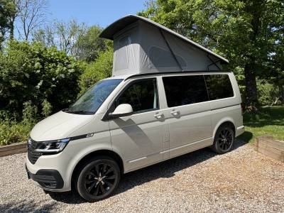 VW Transporter T6.1 Highline Pop Top 4 Berth Automatic Campervan FOR SALE