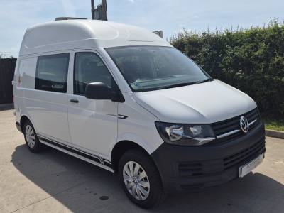 VW T28 2016 Campervan, 2berth 4 belt inc driveaway awning