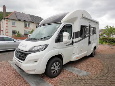 2017 Bessacarr 424, 4-Berth, 4-Seatbelts, End-washroom, Drop-down Double bed