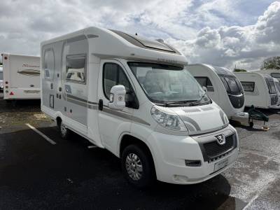 2015 AUTOSLEEPER NUEVO 2 BERTH 2 BELT VERY LOW MILES MOTORHOME 