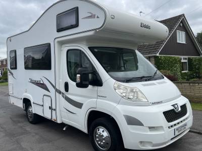 Elddis Autoquest 100, 2010, 4 berth rear kitchen coachbuilt motorhome