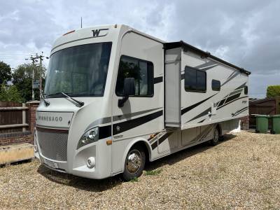 Winnebago Intent 29L 8 Berth American RV V10 Auto Island Bed 13k Miles VGC