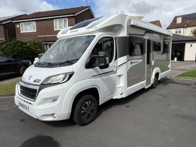 Elddis Encore 254, Island Bed, 4 Berth, 4 Belts, Low Mileage
