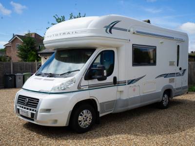 Auto-Trail Cheyenne 630 SE- Automatic Rare 3.0 litre Luxury 2 Berth Single Beds