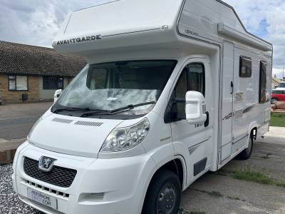 Compass Avantgarde 150 For Sale, Habitation Checked, 4 Berth, 6 Belts, Solar