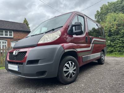 Peugeot Boxer Camper L shaped lounge