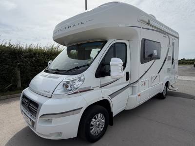 Autotrail Frontier Navajo S-A, 2 berth, Automatic, motorhome for sale