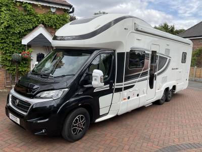 Swift Kontiki 650 6 berth, 4 belt island bed automatic luxury motorhome