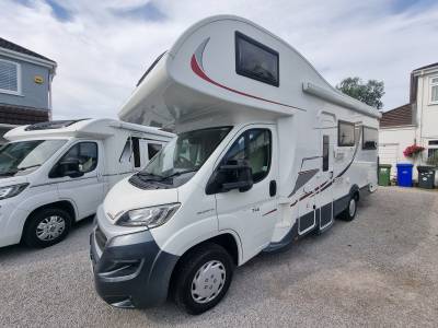 2018 ROLLER TEAM AUTO ROLLER 746 Low Mileage