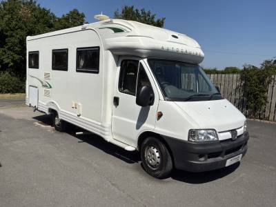 One owner 2 belt 4 berth 2005 Autocruise Starblazer fixed bed