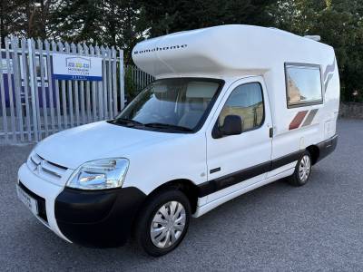 2005 Romahome Duo Outlook - 2 Berth - 4 Belts - Low Miles