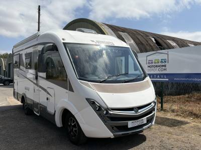 Mobilvetta KYacht 80 Tencoline 4berth 4belt luxury A class motorhome for sale