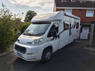 2014 Bessacar 454 - 4 birth, 4 belt