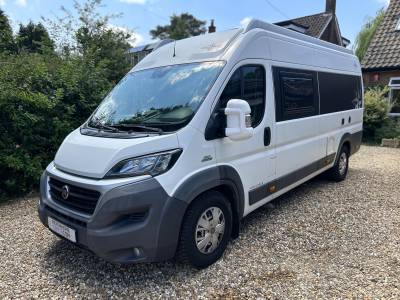 Westfalia Columbus 641E For Sale, Auto, LHD, Fixed Single Beds, Solar, 4 Berth
