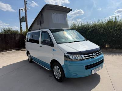 Volkswagen Transporter T5 4 Berth 3 Belts