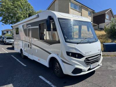 Sunlight I69L Adventure Edition Auto A-Class Island Bed 500W Solar 14k Miles