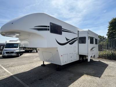 2007 Fifth Wheel Celtic Rambler 